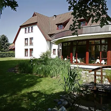 호텔 Ringhotel Warnemuender Hof 4*