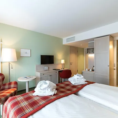 호텔 Ringhotel Warnemuender Hof 4*
