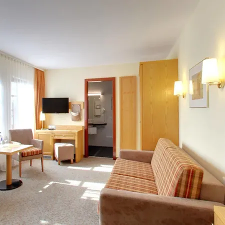 Ringhotel Warnemuender Hof 로스토크