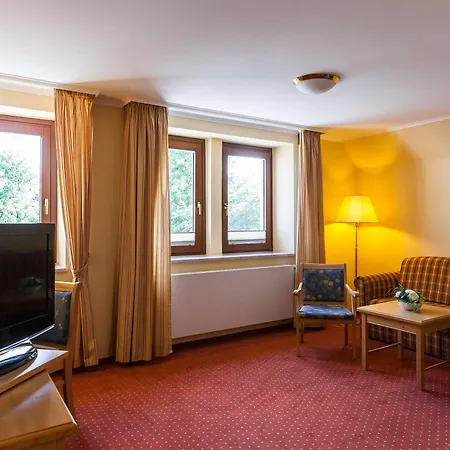 호텔 Ringhotel Warnemuender Hof