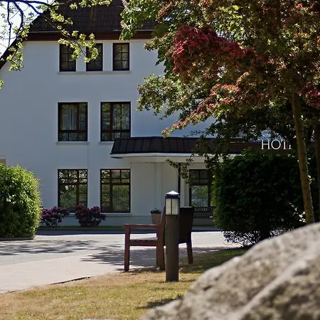 호텔 Ringhotel Warnemuender Hof 4*
