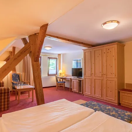 Ringhotel Warnemuender Hof 4* 로스토크